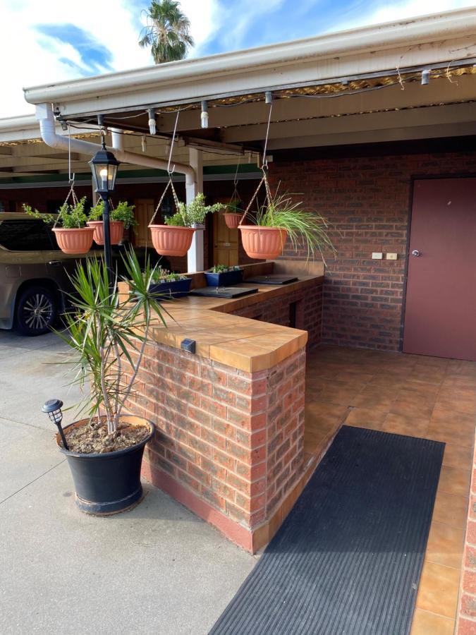 Elm Court Motel Albury Exteriör bild